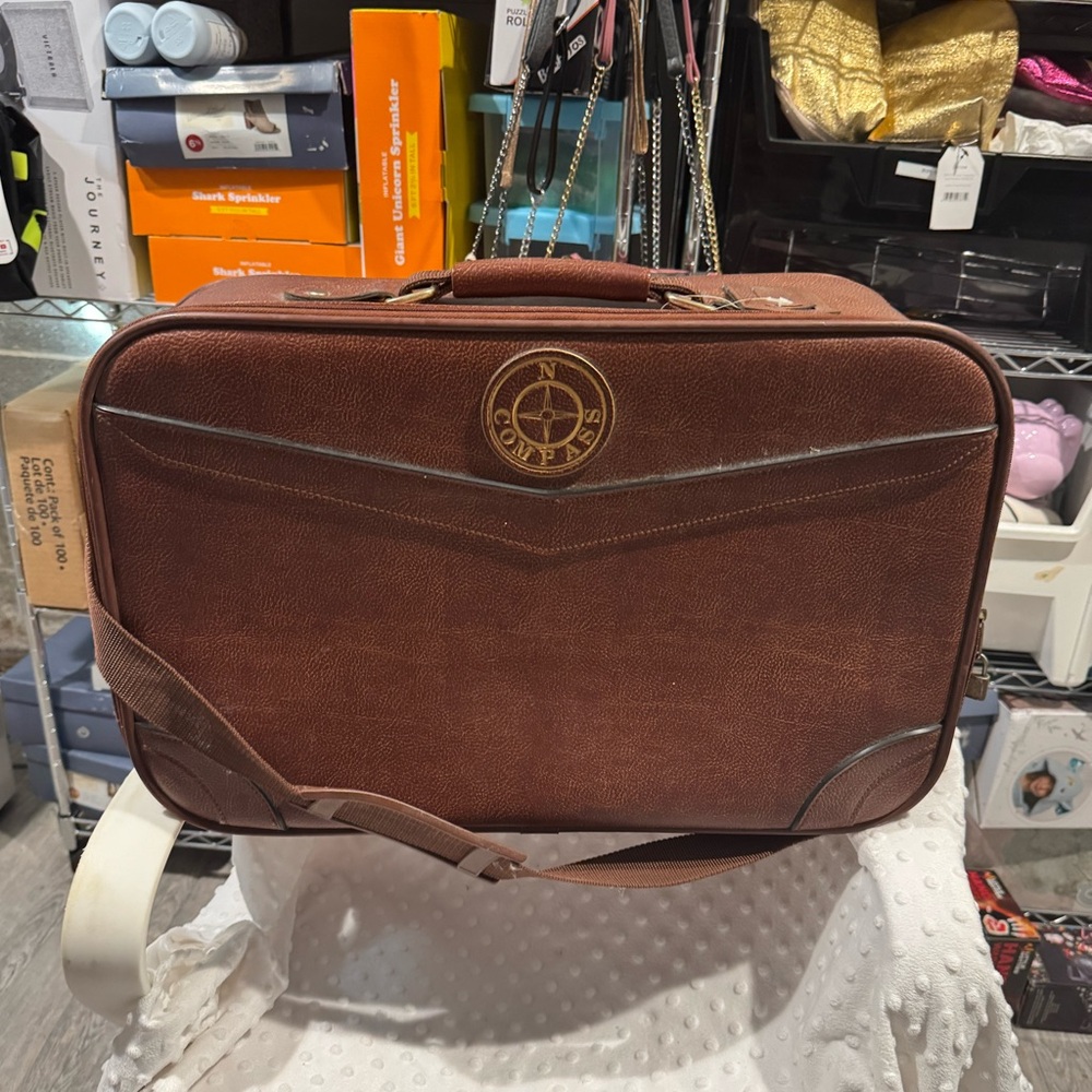 Vintage Compass Carry On Luggage Travel Bag with Handle & Strap. Travel Vintage!